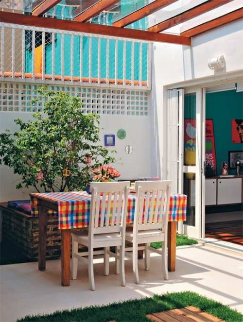 Casa contemporánea con decoración colorista y alegre decoracion.in