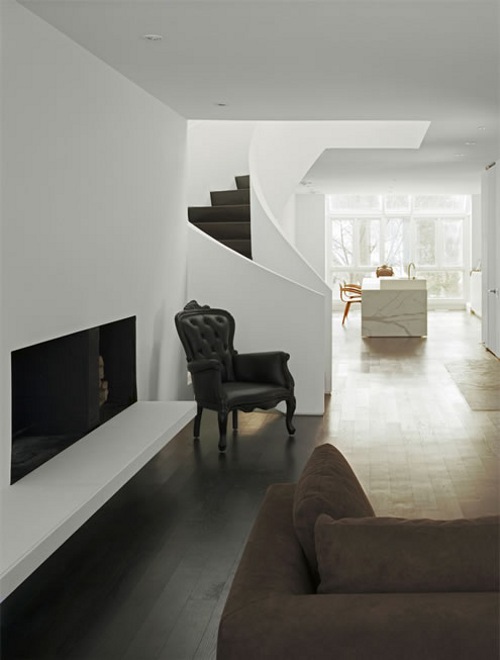 Moderna Casa en Blanco y Negro 
