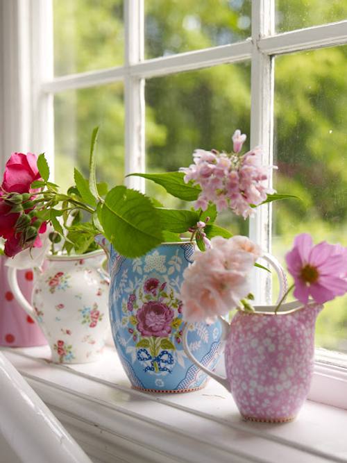 rincones con encanto: flores y color en las ventanas