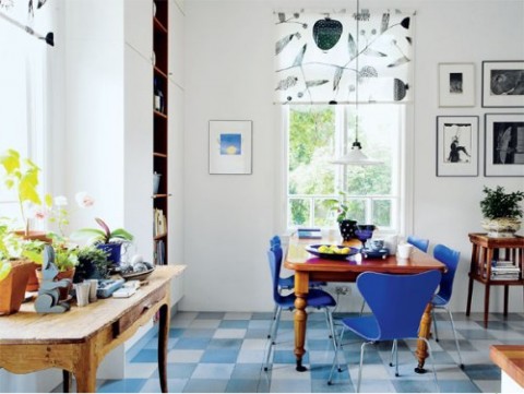 sillas-jacobsen-comedor-azul