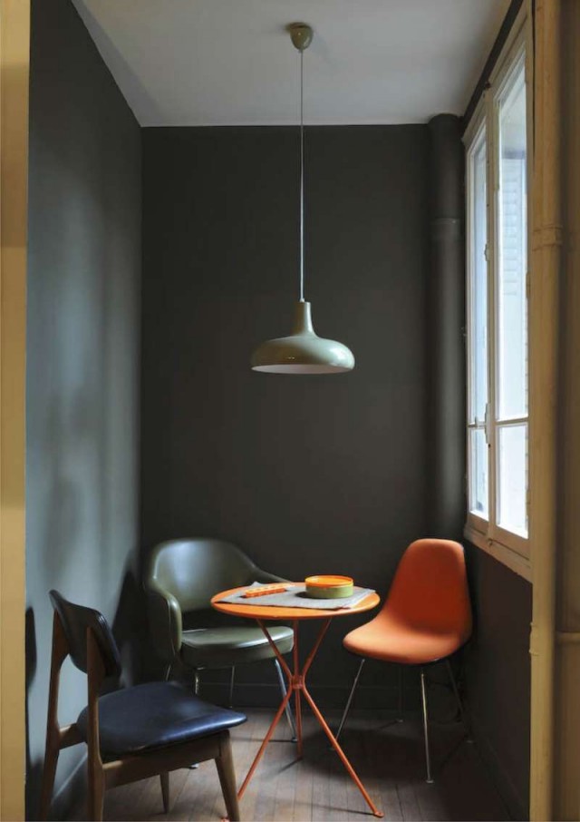 Espacio Acogedor con Sillas Protagonistas - Decoracion.IN